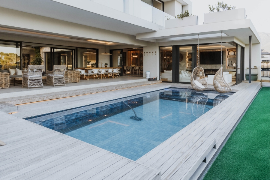 5 Bedroom Property for Sale in Pearl Valley at Val de Vie Western Cape